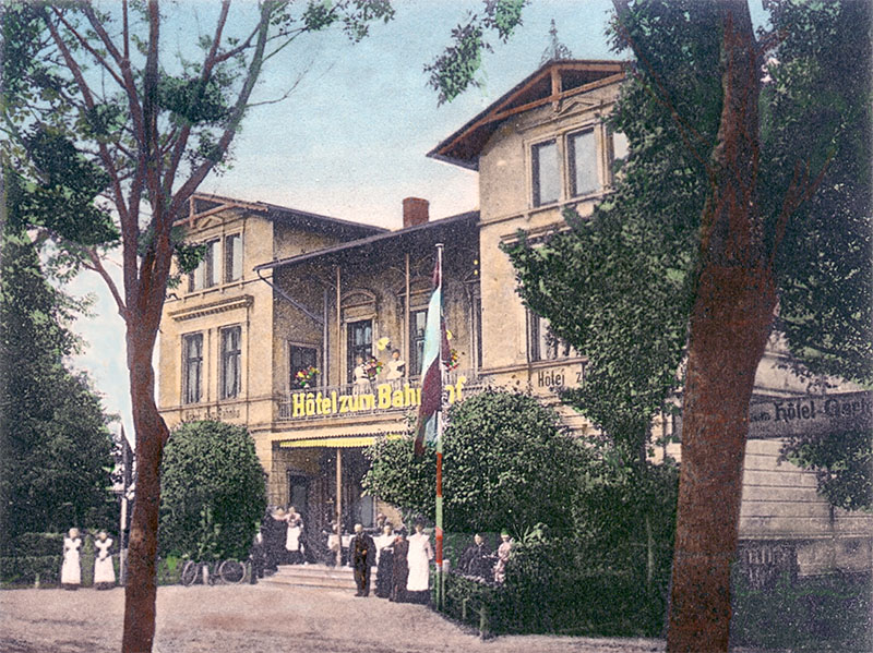 Hotel zu Bahnhof um 1925